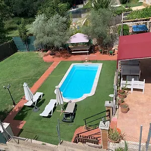 The Happy House , Mont Barbat España